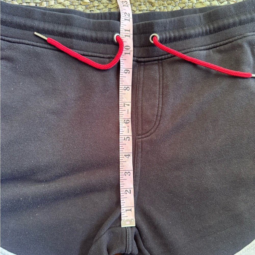 Guess Red and Black Colorblock Abstract Jogger Pants - Picture 6 of 10